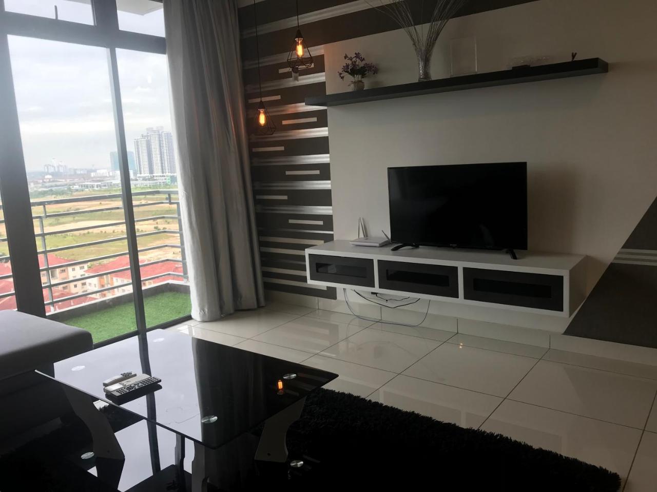 1Tebrau Premium Suites By 12Stay Johor Bahru Kültér fotó