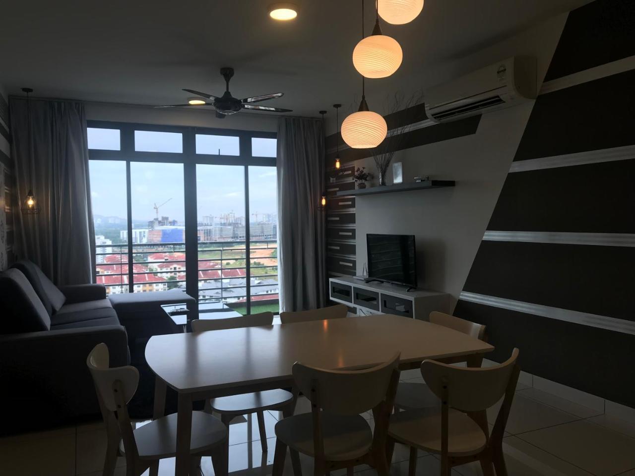 1Tebrau Premium Suites By 12Stay Johor Bahru Kültér fotó