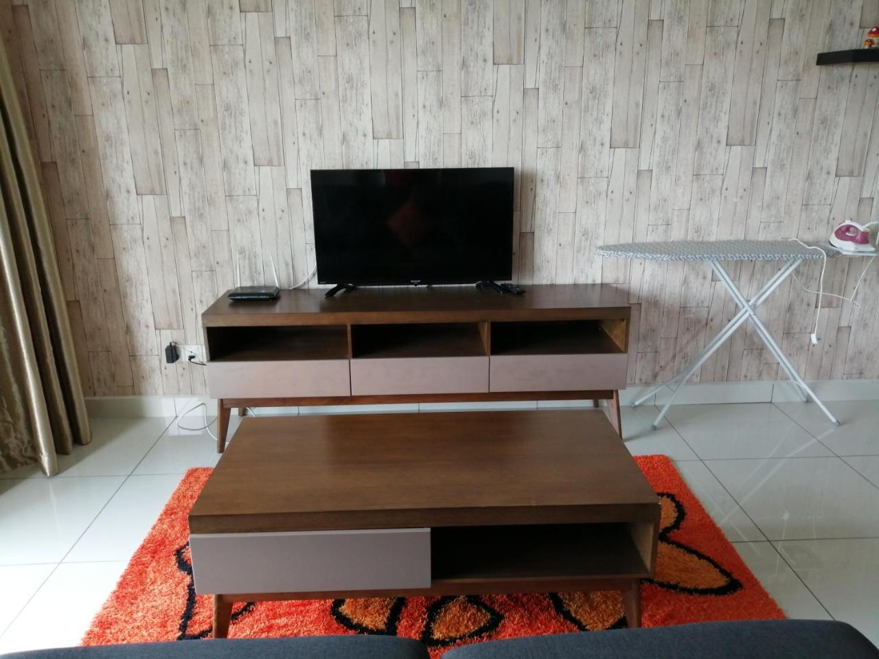 1Tebrau Premium Suites By 12Stay Johor Bahru Kültér fotó