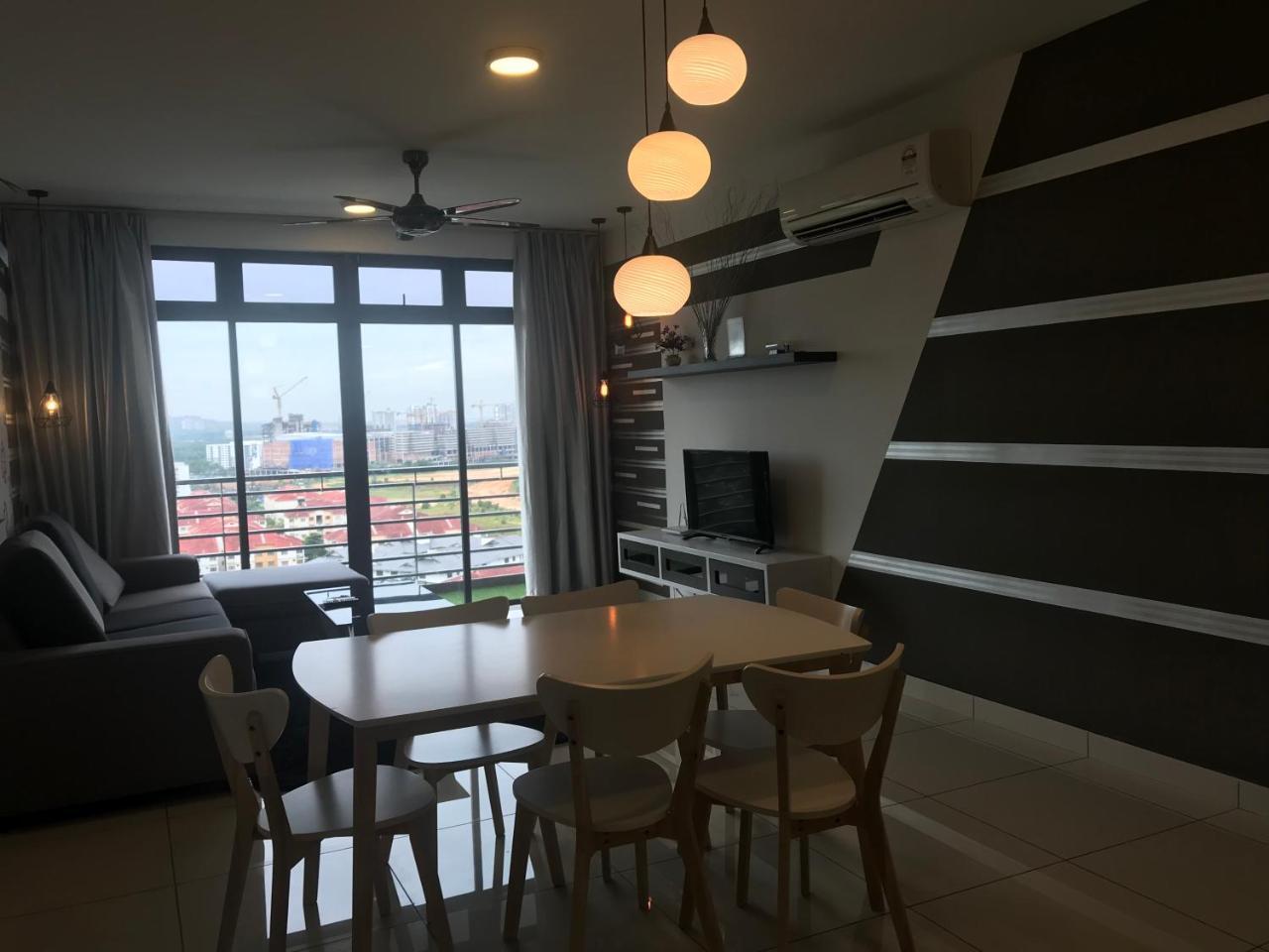 1Tebrau Premium Suites By 12Stay Johor Bahru Kültér fotó